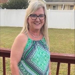 Meet your Posher, Vicki